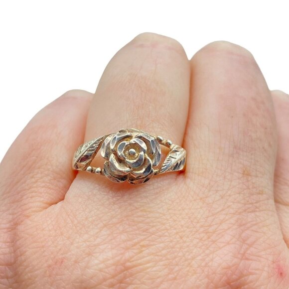 Vintage Sterling Silver 3D Rose Etched Ring Size 9 Signed NV Floral - Picture 2 of 11